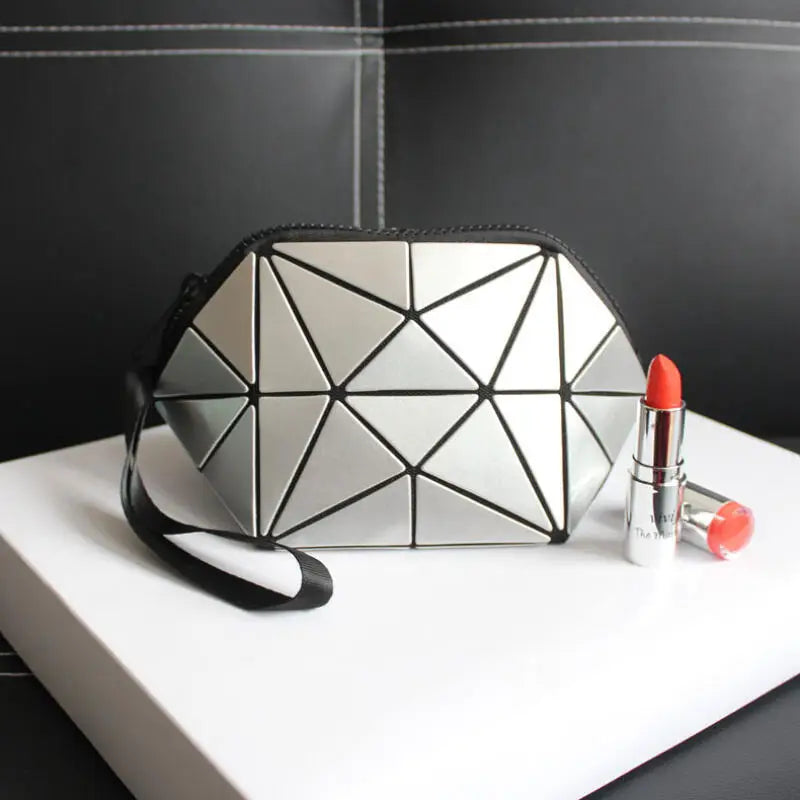 Women's Clutches New Luminous Wallets Clutch Bags Fashion Female Geometric Purses Casual Rhombic Pattern Shell Makeup Handbags